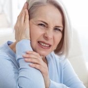 Acufene e procidenza del golfo giugulare Acufene e procidenza del golfo giugulare: un raro caso clinico al Centro Siciliano Acufene